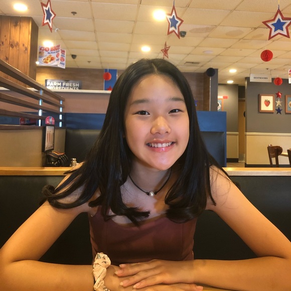 Meet your Posher, Kalea - Picture 1 of 1